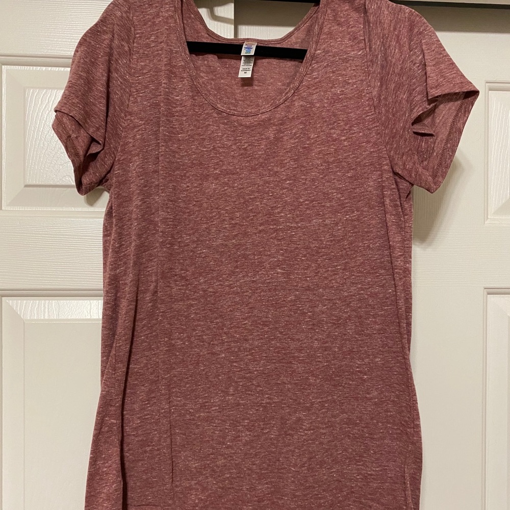 Lularoe Classic T (EUC)